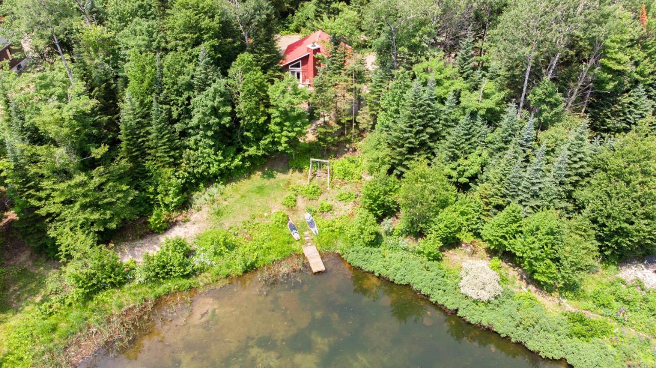 Les Chalets Tourisma - Chalet Dans Les Bois Avec Lac Prive - Le Colibri Saint-Raymond Bagian luar foto