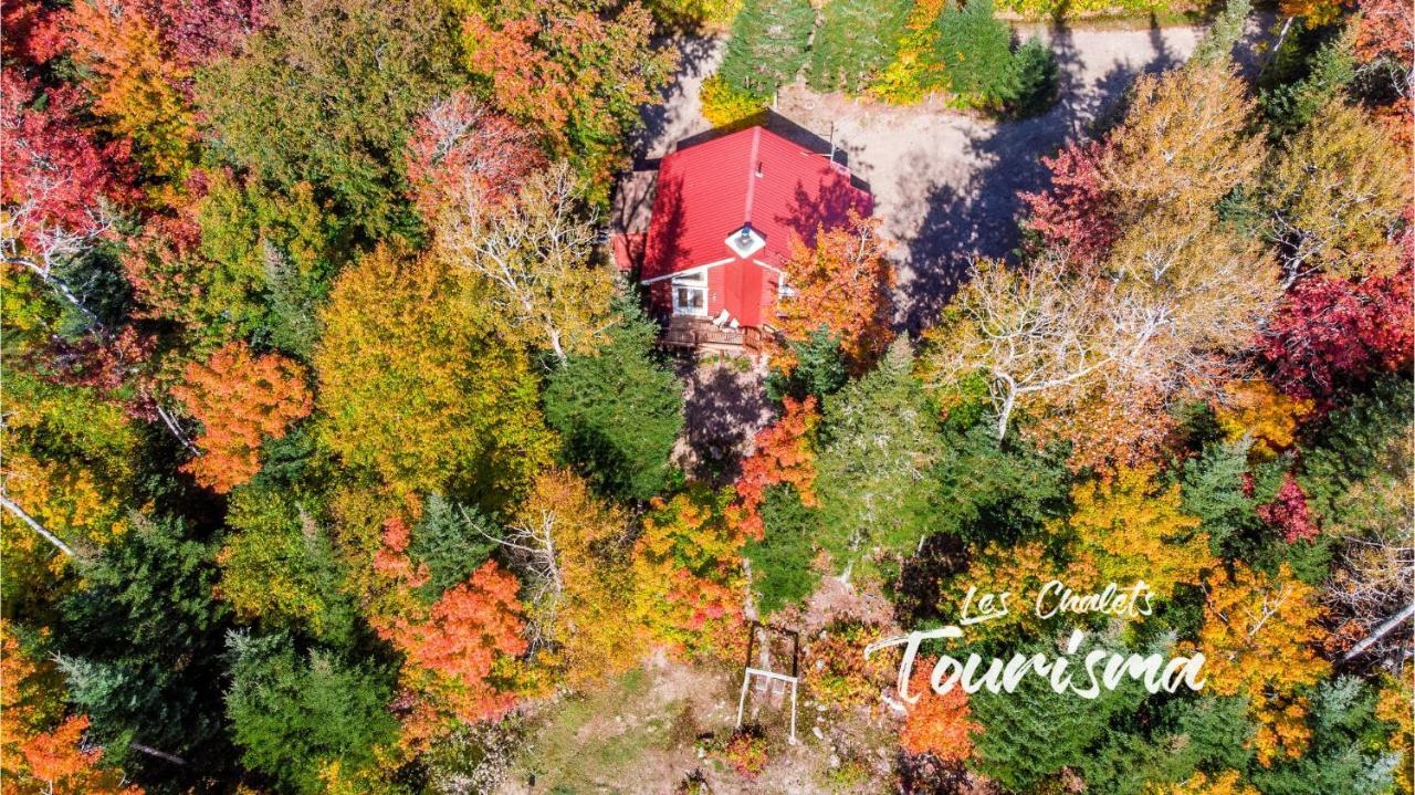 Les Chalets Tourisma - Chalet Dans Les Bois Avec Lac Prive - Le Colibri Saint-Raymond Bagian luar foto